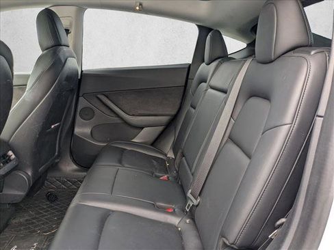 Used 2021 Tesla Model Y 2WD image 15