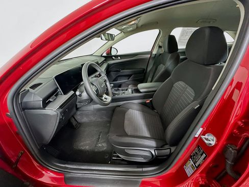 Used 2025 Kia K5 LXS image 13