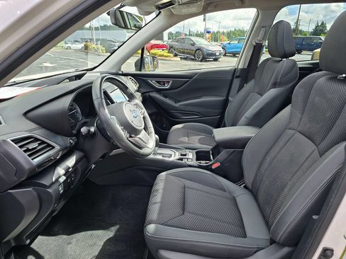 Used 2020 Subaru Forester Premium AWD/4WD image 8