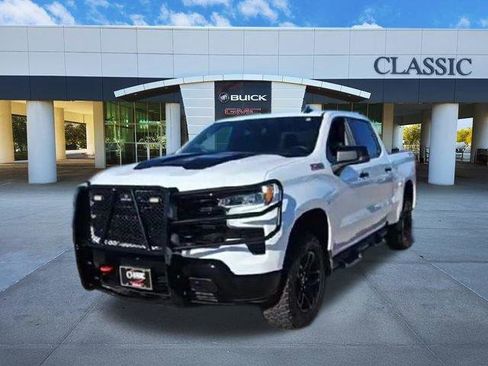 Used 2023 Chevrolet Silverado 1500 LT Trail Boss AWD/4WD image 3