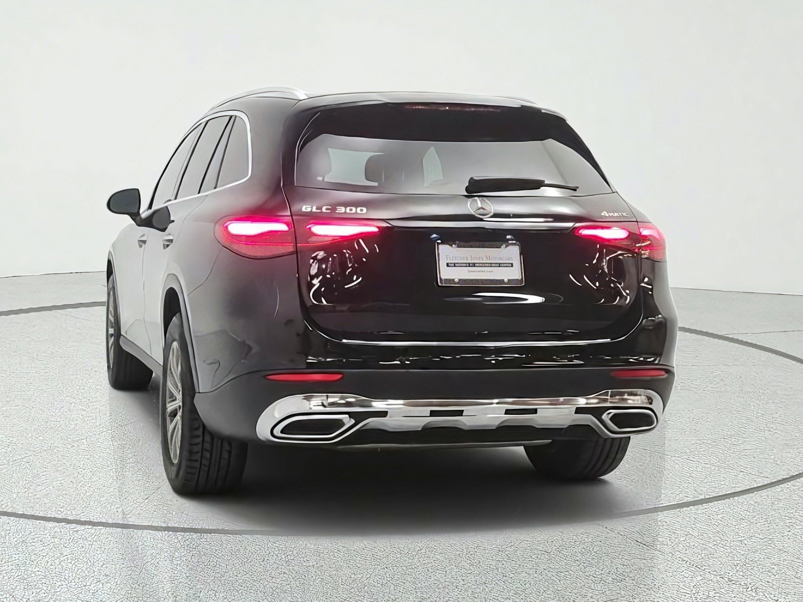 Used 2024 Mercedes-Benz GLC 300 4MATIC image 6
