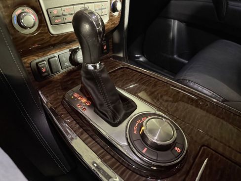 Used 2019 Nissan Armada SL w/ Premium Package image 19