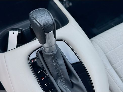 Certified 2024 Honda HR-V LX image 15