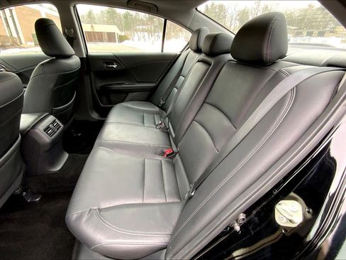 Used 2017 Honda Accord EX-L image 20