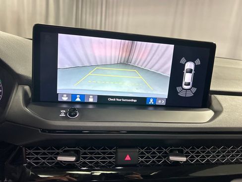 Used 2023 Honda Accord Touring image 16