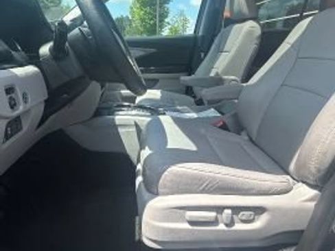 Used 2021 Honda Pilot EX-L image 10