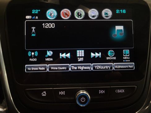 Used 2018 Chevrolet Equinox Premier w/ Infotainment II Package AWD/4WD image 25
