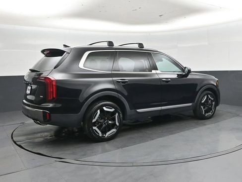 Used 2025 Kia Telluride S AWD/4WD image 3