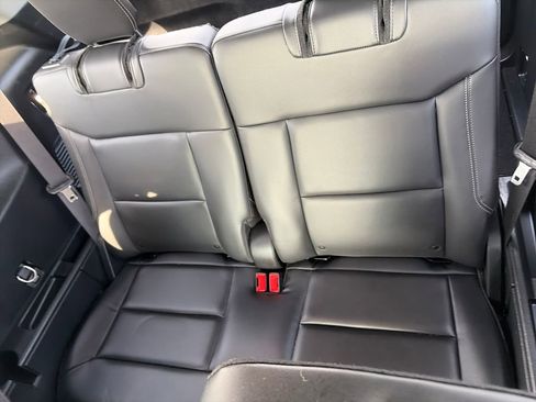 Used 2023 Ford Explorer XLT w/ Equipment Group 202A image 31