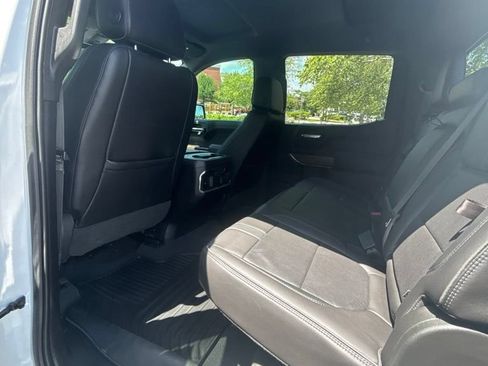 Used 2019 Chevrolet Silverado 1500 High Country w/ Technology Package AWD/4WD image 16