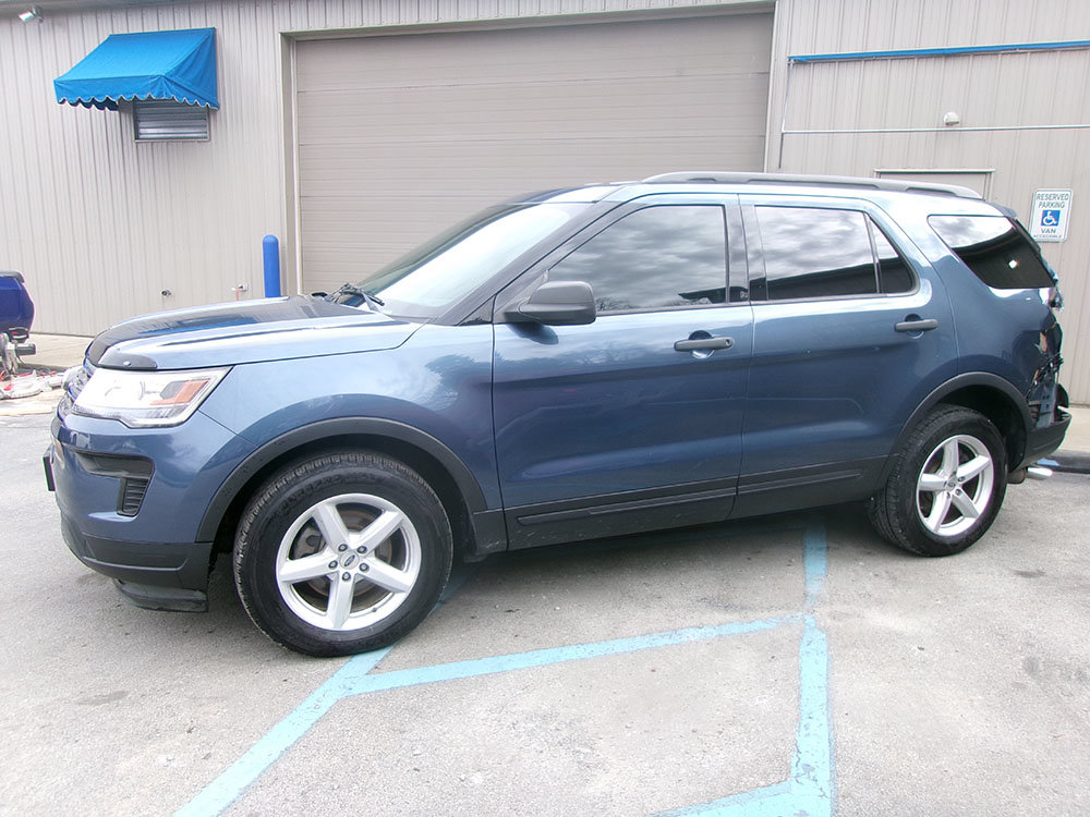Used 2018 Ford Explorer 4WD w/ Class II Trailer Tow Package image 2