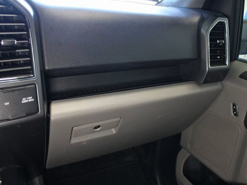 Used 2018 Ford F150 XLT w/ Equipment Group 302A Luxury image 28