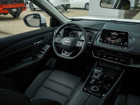 New 2026 Nissan Rogue SV w/ SV Premium Package image 15