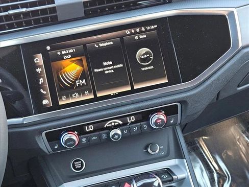 New 2025 Audi Q3 2.0T Premium image 13