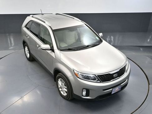 Used 2015 Kia Sorento LX image 56