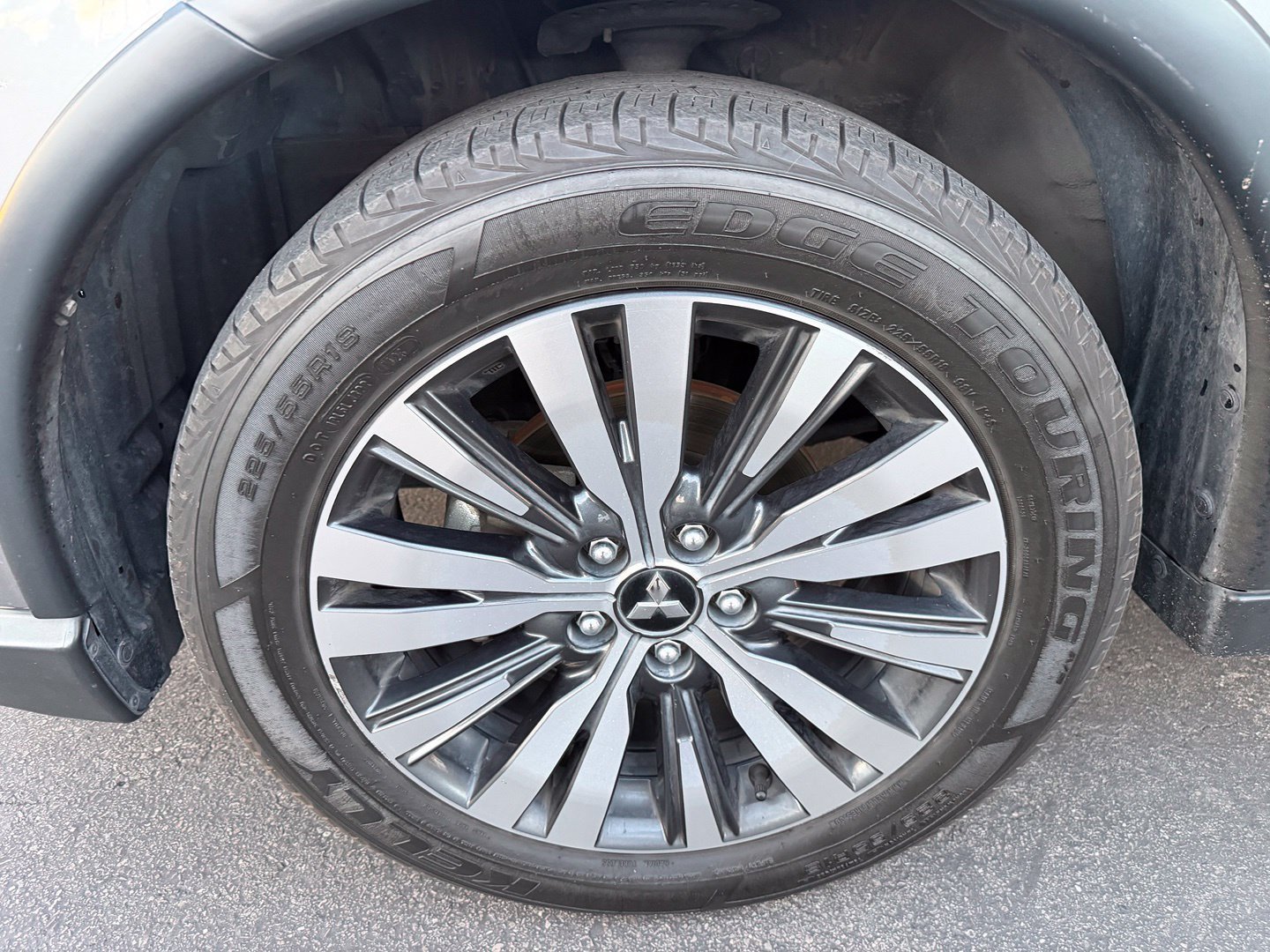 Used 2019 Mitsubishi Outlander GT AWD/4WD image 25