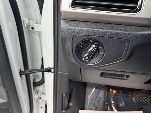 Used 2019 Volkswagen Atlas SEL image 25