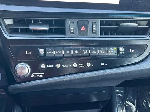 Used 2023 Lexus ES 350 w/ Accessory Package (Z1) FWD image 42