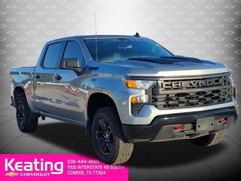 Used 2025 Chevrolet Silverado 1500 Custom Trail Boss w/ LPO, Dark Essentials Package AWD/4WD image 3