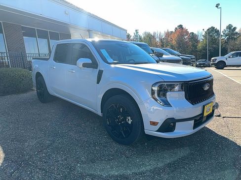 New 2026 Ford Maverick Lobo image 1