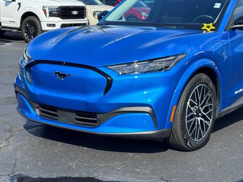 Used 2025 Ford Mustang Mach-E Premium AWD/4WD image 41