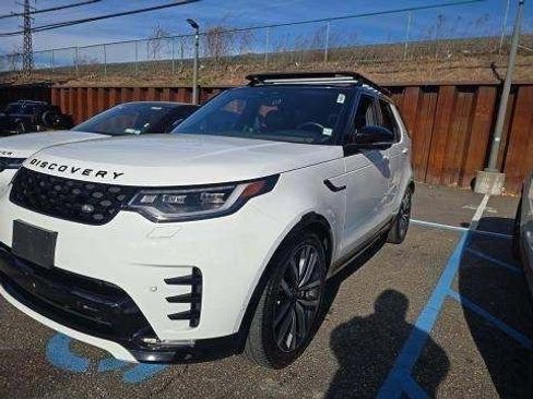 Used 2023 Land Rover Discovery S R-Dynamic image 1