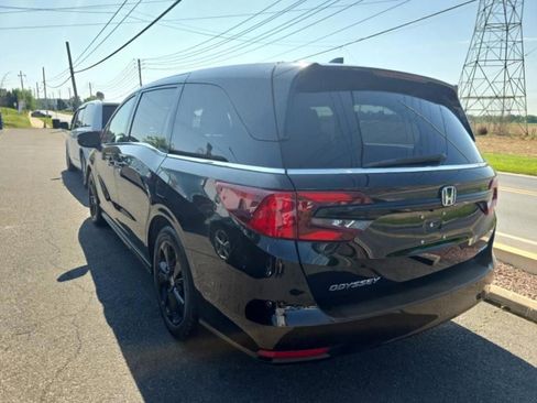 Used 2023 Honda Odyssey Sport image 8
