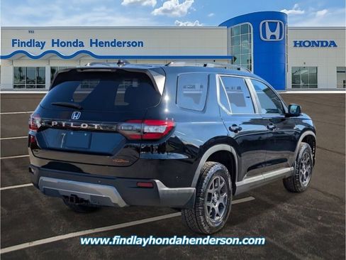 New 2026 Honda Pilot TrailSport image 5