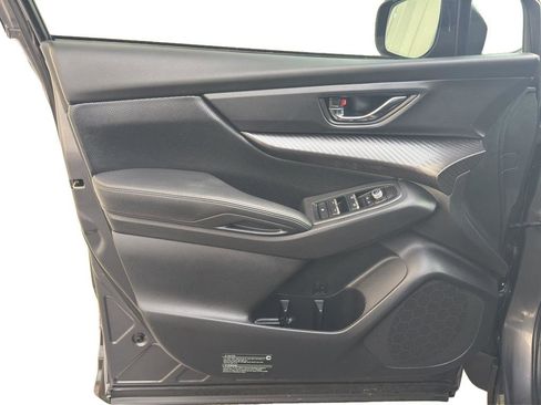 Used 2022 Subaru Ascent Onyx Edition image 8