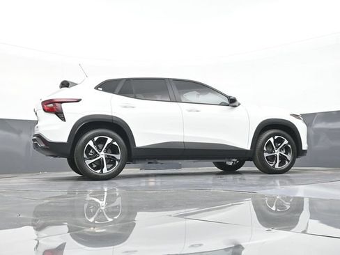 New 2026 Chevrolet Trax RS w/ Driver Confidence Package FWD image 43
