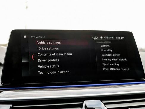 Used 2018 BMW 540i xDrive w/ M Sport Package image 39