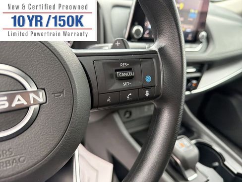 Used 2024 Nissan Rogue SV image 20