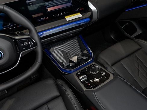 Used 2026 BMW X3 xDrive30 w/ Premium Package image 22