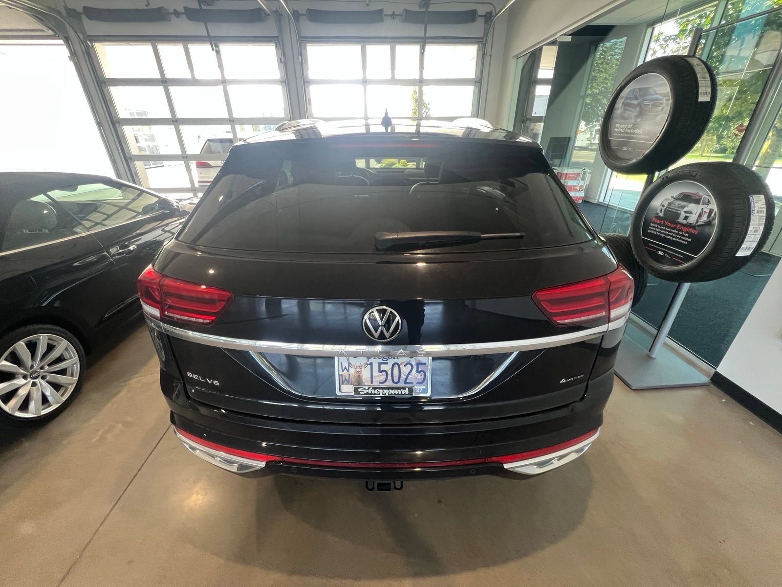 Used 2023 Volkswagen Atlas Cross Sport SEL Premium R-Line AWD/4WD image 6