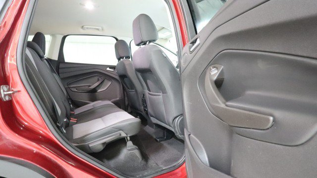 Used 2017 Ford Escape SE w/ Equipment Group 201A FWD image 11