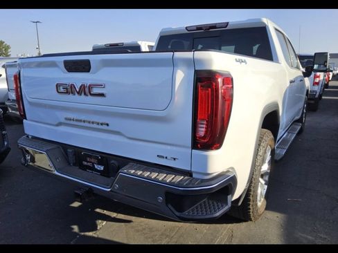 Used 2021 GMC Sierra 1500 SLT w/ SLT Premium Plus Package AWD/4WD image 4