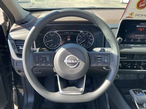 Certified 2023 Nissan Rogue S image 20