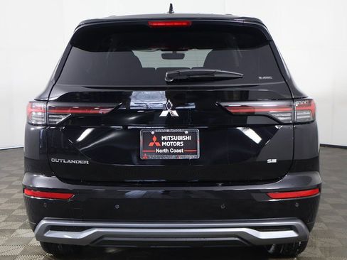 New 2026 Mitsubishi Outlander SE AWD/4WD image 14