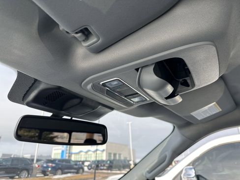 Used 2022 Ford F150 Lariat image 31