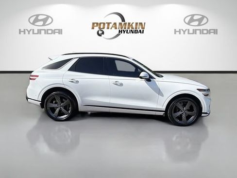 Used 2024 Genesis GV70 2.5T w/ Sport Prestige Package AWD/4WD image 4