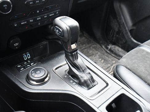 Used 2023 Ford Ranger Lariat w/ Tremor Off-Road Package image 31