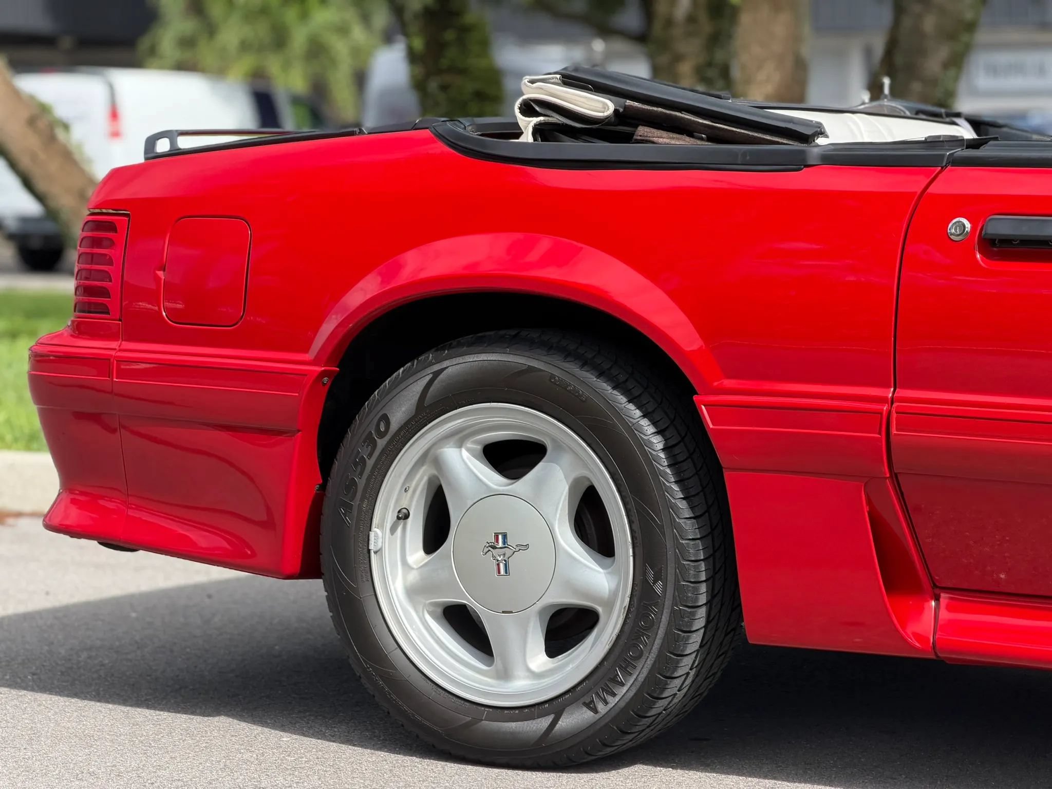 Used 1993 Ford Mustang GT RWD image 39