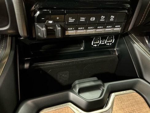 Used 2024 RAM 3500 Limited w/ Safety Group image 48