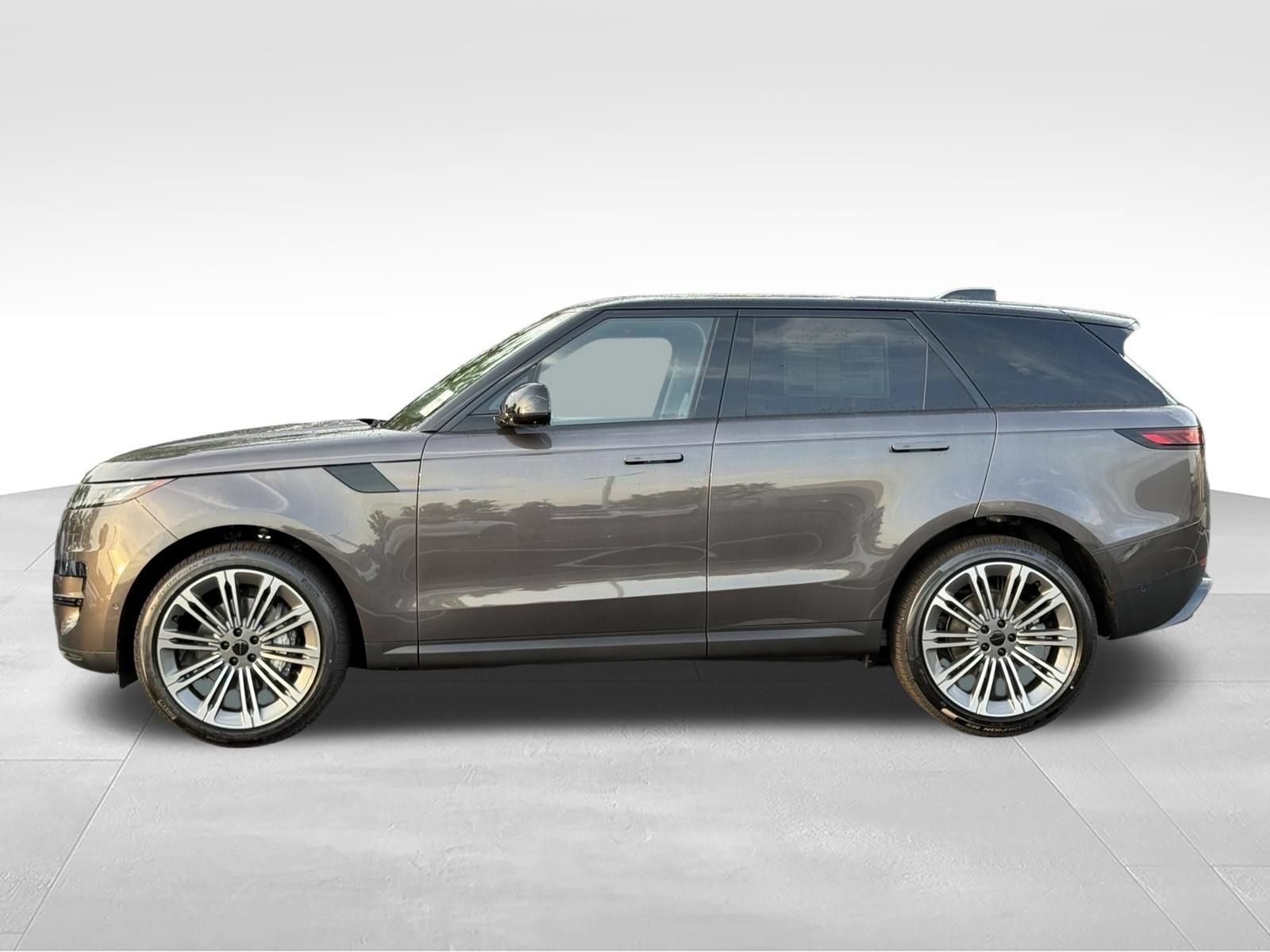 New 2026 Land Rover Range Rover Sport SE AWD/4WD image 2