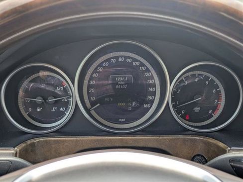 Used 2014 Mercedes-Benz E 350 4MATIC Sedan image 10