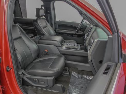 Used 2020 Ford Expedition Max XLT w/ Equipment Group 202A AWD/4WD image 22