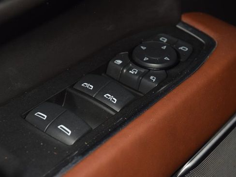 Used 2024 GMC Sierra 2500 Denali Ultimate image 51