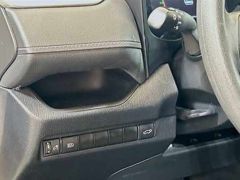 Used 2023 Toyota RAV4 XLE w/ Convenience Package FWD image 8