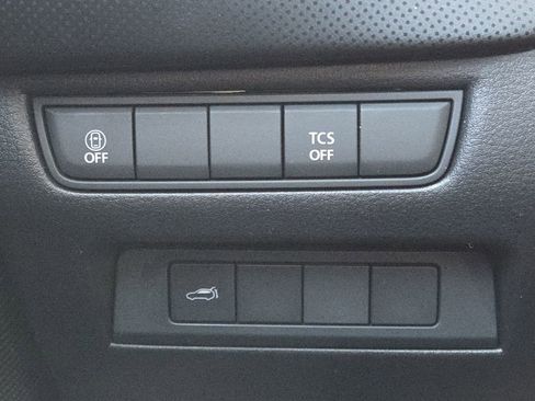 Certified 2025 MAZDA CX-50 AWD 2.5 S w/ Preferred Package image 9