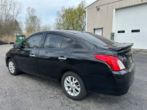 Used 2019 Nissan Versa SV w/ SV Special Edition Package FWD image 13